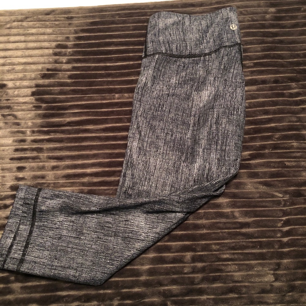 Lululemon Wunder Under Crops